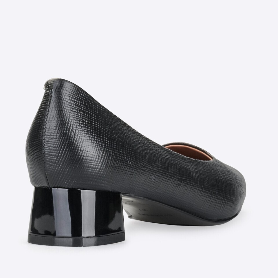 yoyo shoes website
